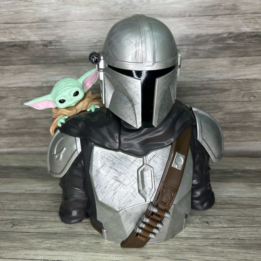 Star Wars The Mandalorian The Mandalorian & Grogu Regal Popcorn Bucket